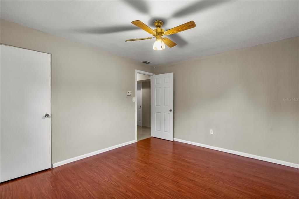 For Sale: $360,000 (3 beds, 1 baths, 1704 Square Feet)