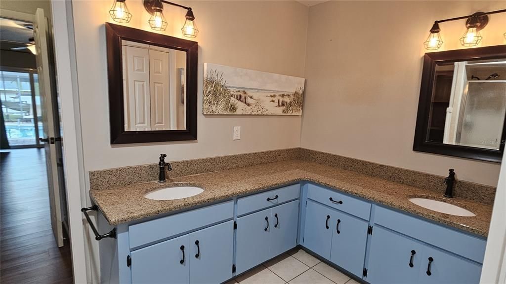 Double sinks and large vanity