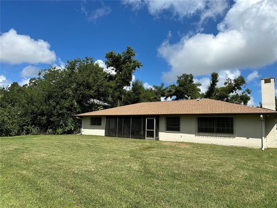 Active With Contract: $349,900 (3 beds, 2 baths, 2055 Square Feet)