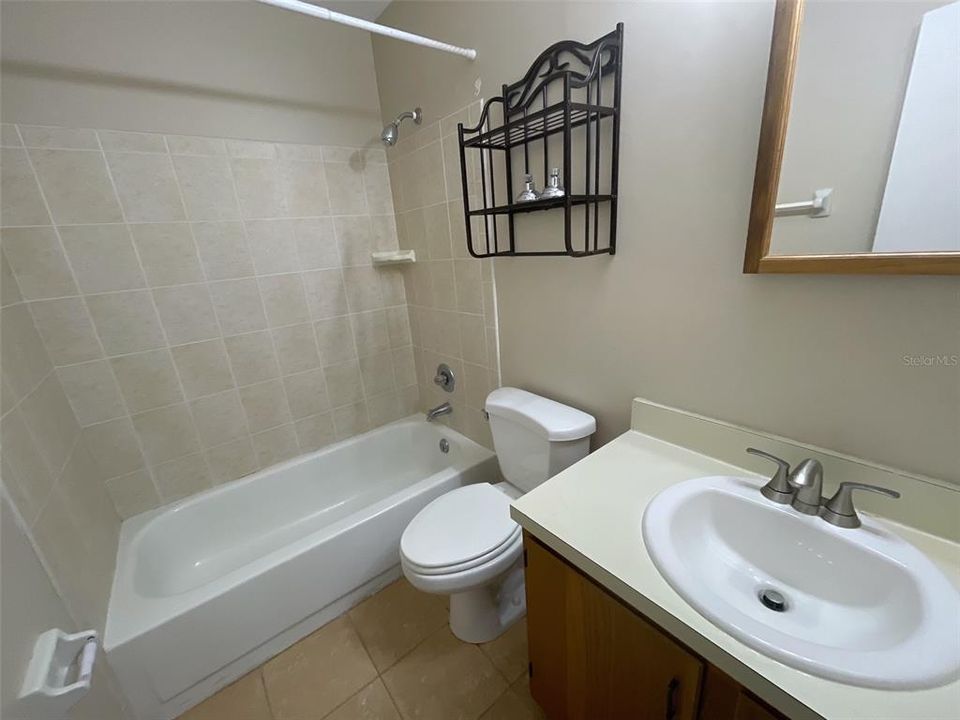 For Sale: $179,000 (2 beds, 2 baths, 1133 Square Feet)