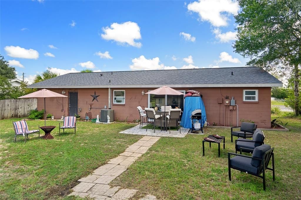 For Sale: $246,900 (3 beds, 2 baths, 1204 Square Feet)