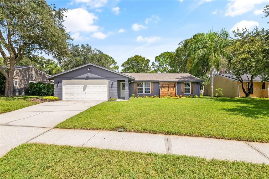 Active With Contract: $519,900 (4 beds, 2 baths, 1866 Square Feet)