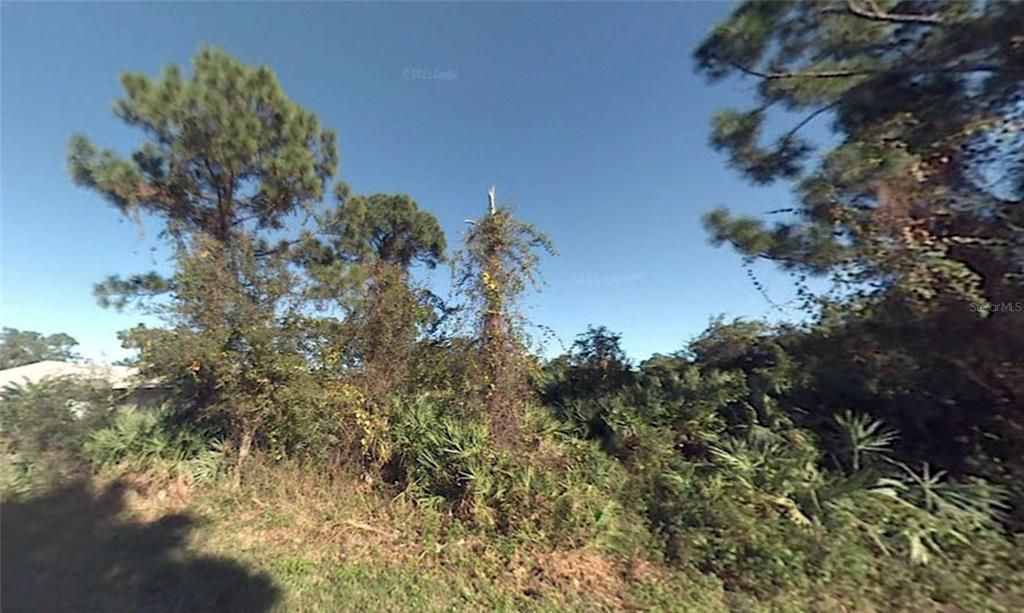 Active With Contract: $24,997 (0.11 acres)