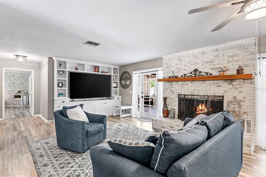 For Sale: $1,061,000 (4 beds, 3 baths, 4422 Square Feet)