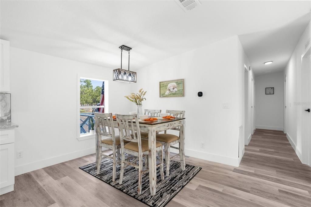 Active With Contract: $279,900 (4 beds, 2 baths, 1642 Square Feet)