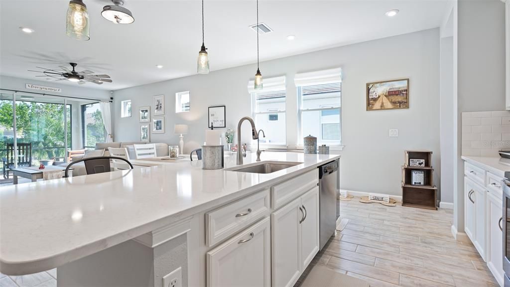 LARGE OPEN CONCEPT KITCHEN