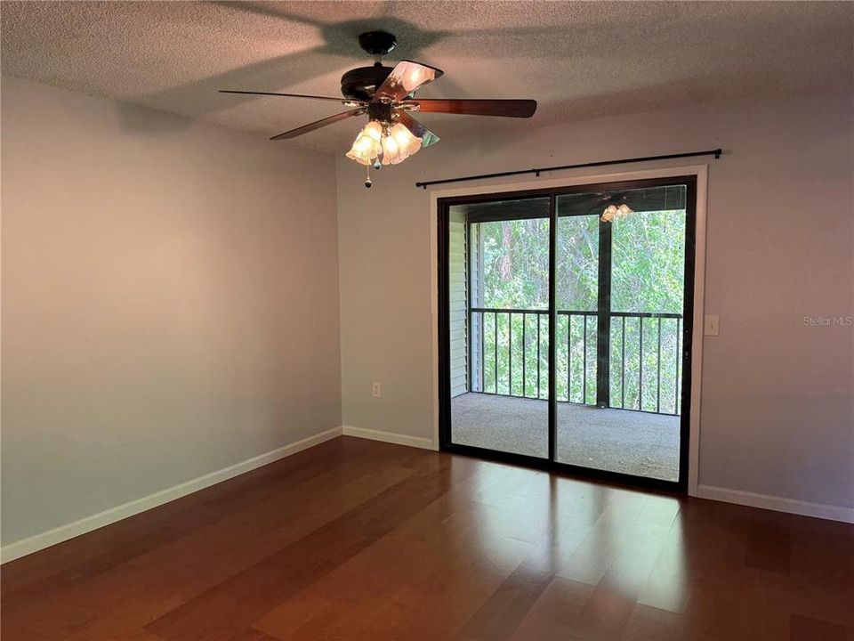 For Rent: $1,500 (2 beds, 1 baths, 1008 Square Feet)