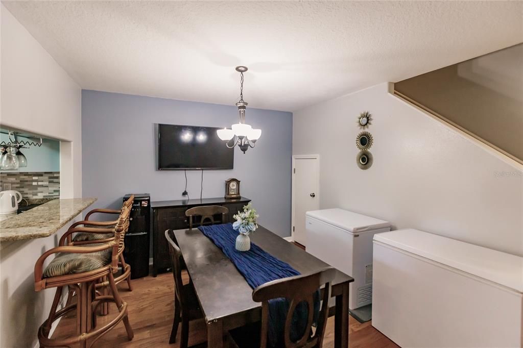 For Sale: $244,900 (3 beds, 2 baths, 1561 Square Feet)