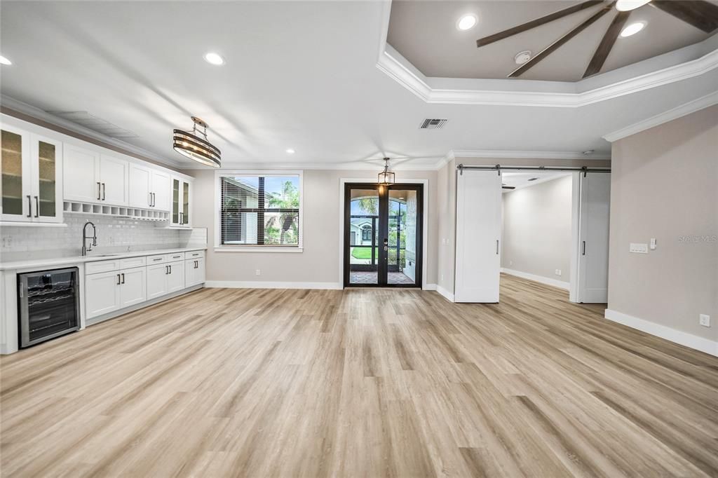 Active With Contract: $699,900 (4 beds, 2 baths, 2620 Square Feet)