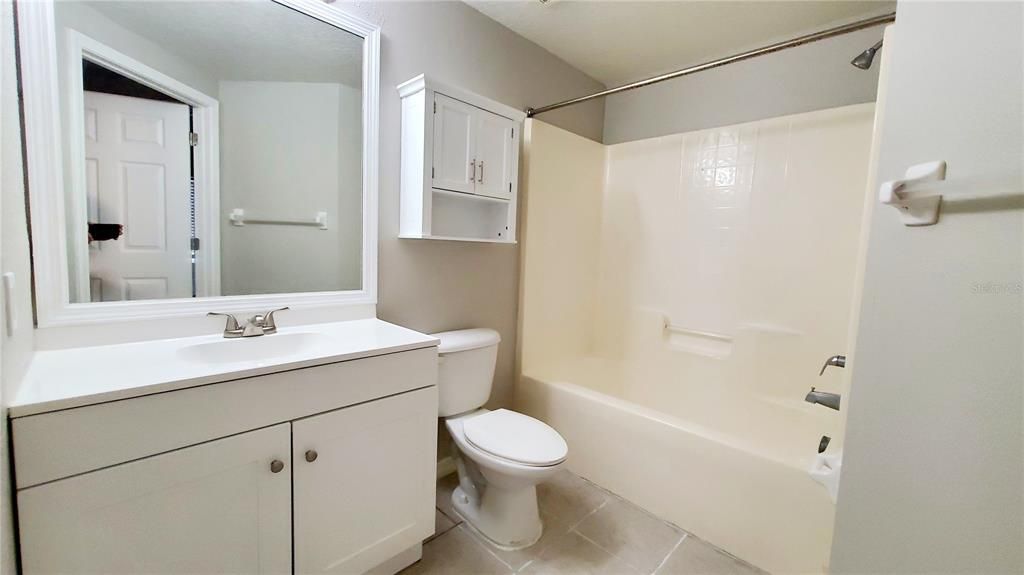 Active With Contract: $1,490 (3 beds, 2 baths, 1151 Square Feet)