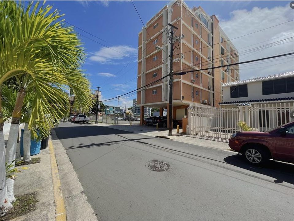 Vendido Recientemente: $350,000 (3 camas, 2 baños, 1100 Pies cuadrados)