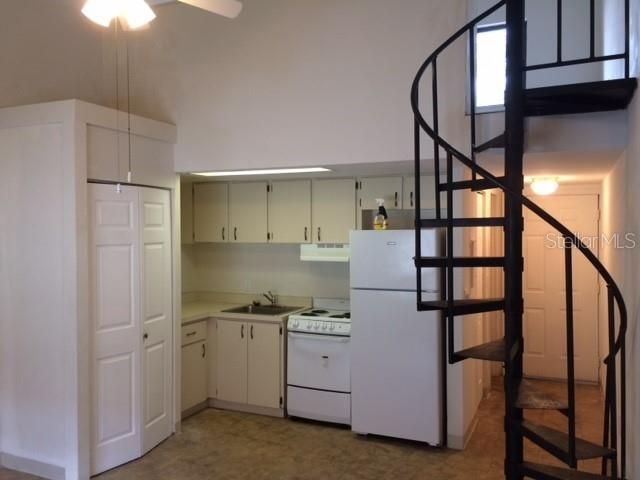 For Rent: $1,050 (1 beds, 1 baths, 476 Square Feet)