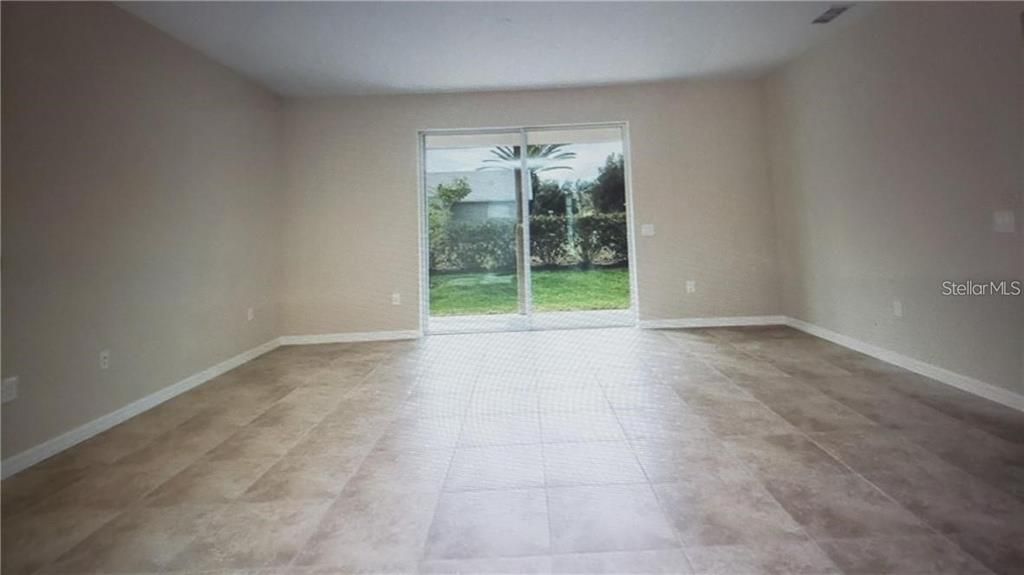 For Rent: $2,250 (3 beds, 2 baths, 1605 Square Feet)