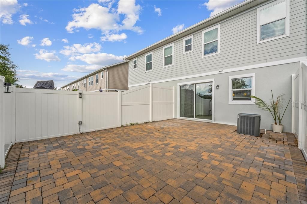 Active With Contract: $375,000 (3 beds, 2 baths, 1571 Square Feet)