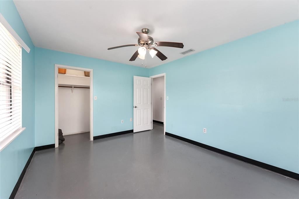 Active With Contract: $245,000 (4 beds, 2 baths, 1970 Square Feet)