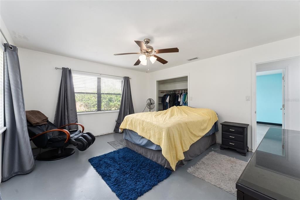 Active With Contract: $245,000 (4 beds, 2 baths, 1970 Square Feet)