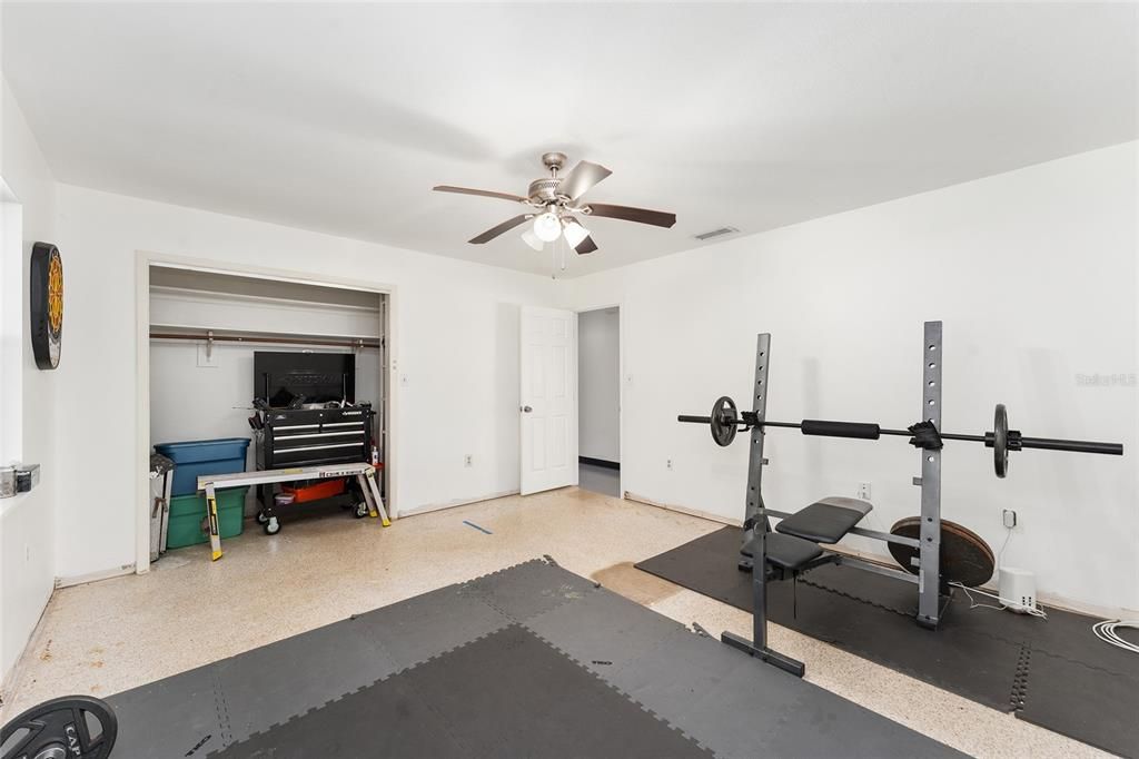 Active With Contract: $245,000 (4 beds, 2 baths, 1970 Square Feet)