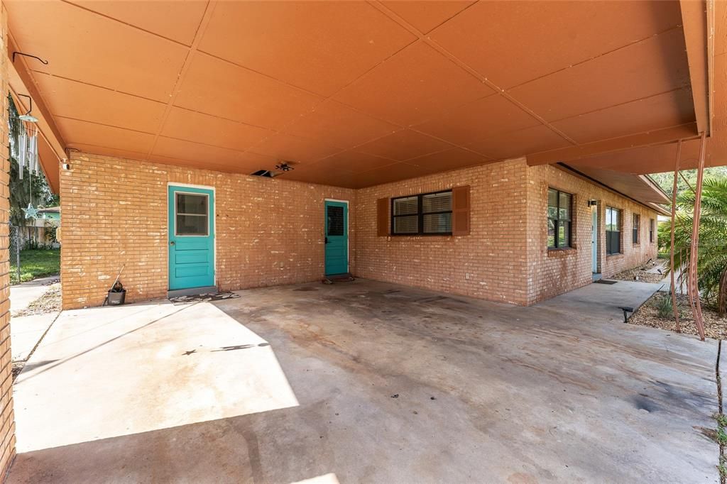 Active With Contract: $245,000 (4 beds, 2 baths, 1970 Square Feet)