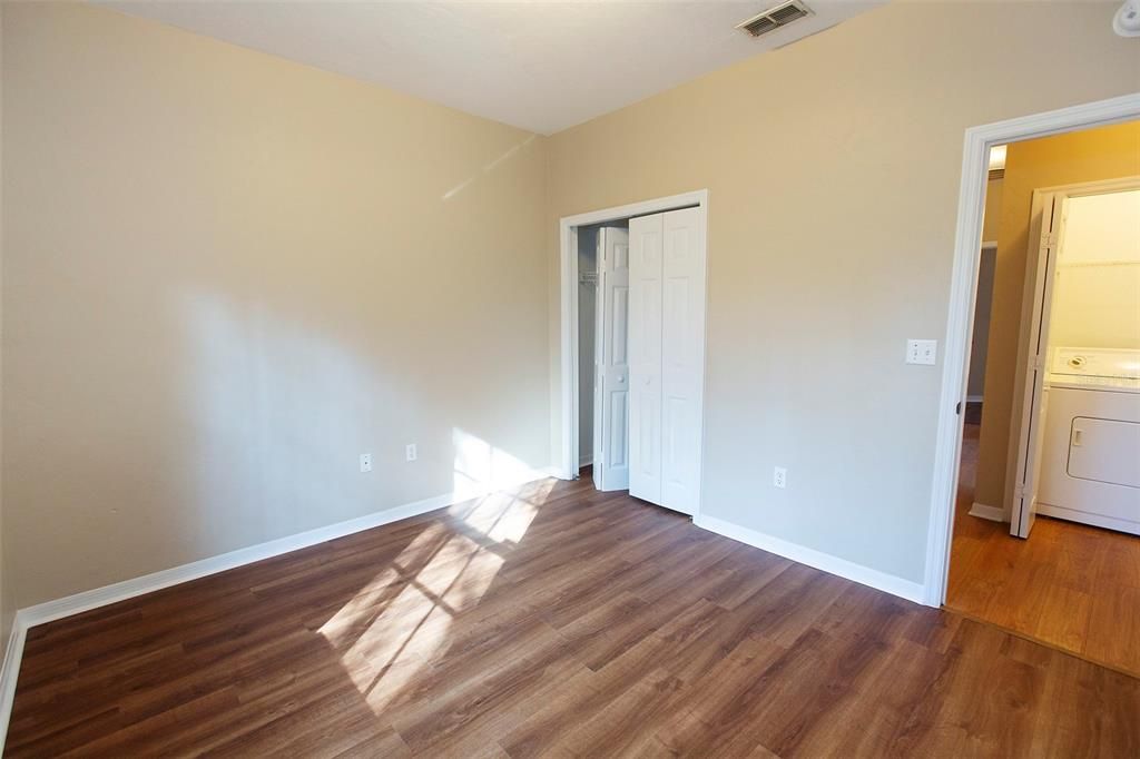 For Rent: $1,900 (3 beds, 2 baths, 1396 Square Feet)