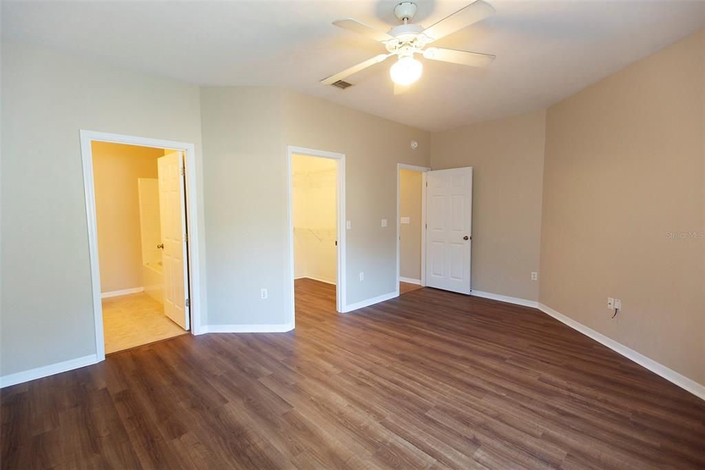 For Rent: $1,900 (3 beds, 2 baths, 1396 Square Feet)