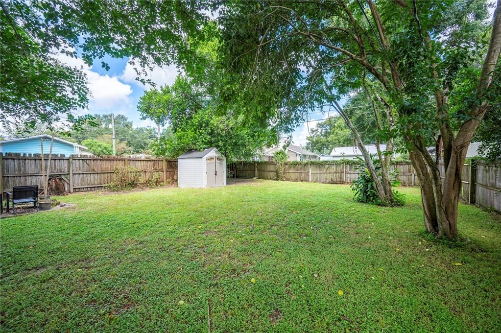 For Sale: $310,000 (3 beds, 2 baths, 1086 Square Feet)