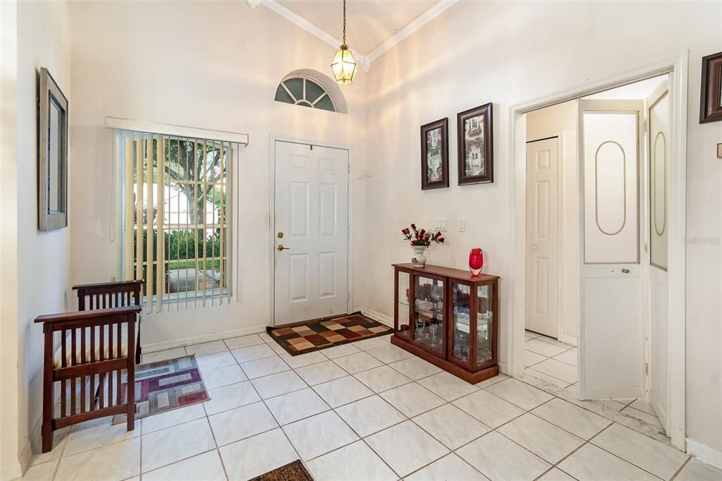 For Sale: $339,900 (2 beds, 2 baths, 1625 Square Feet)