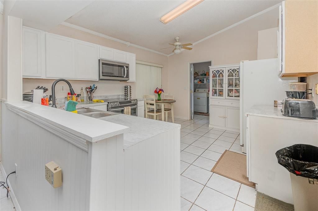 For Sale: $339,900 (2 beds, 2 baths, 1625 Square Feet)