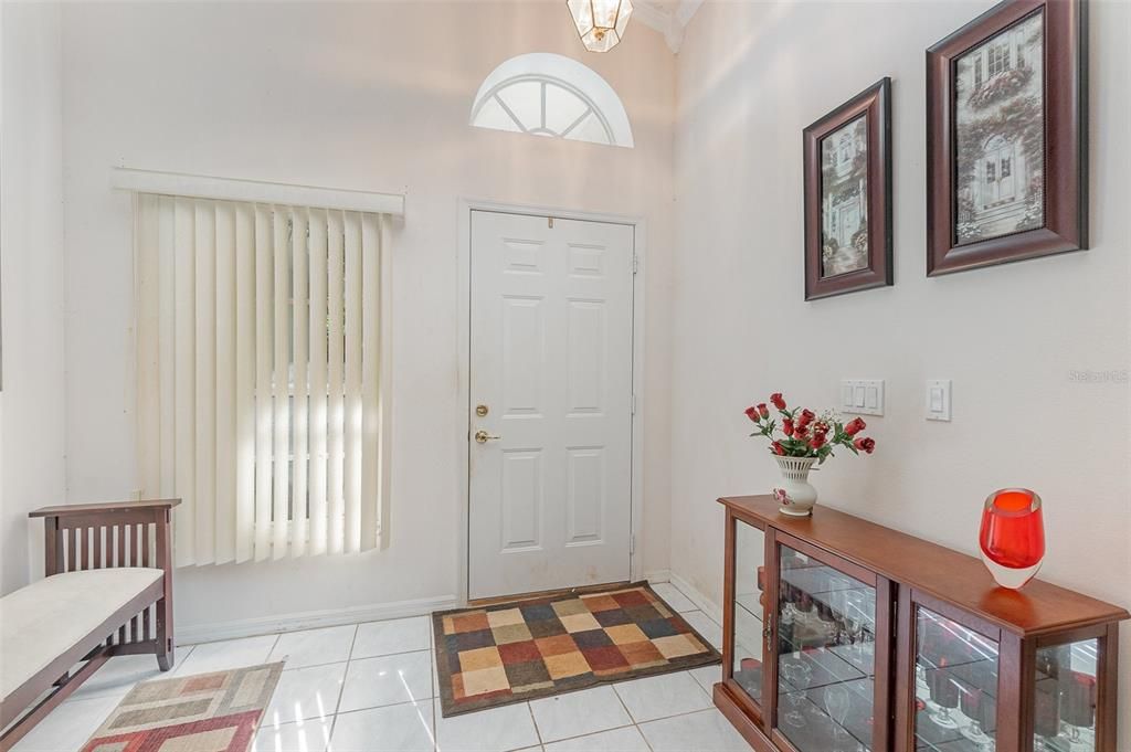 For Sale: $339,900 (2 beds, 2 baths, 1625 Square Feet)