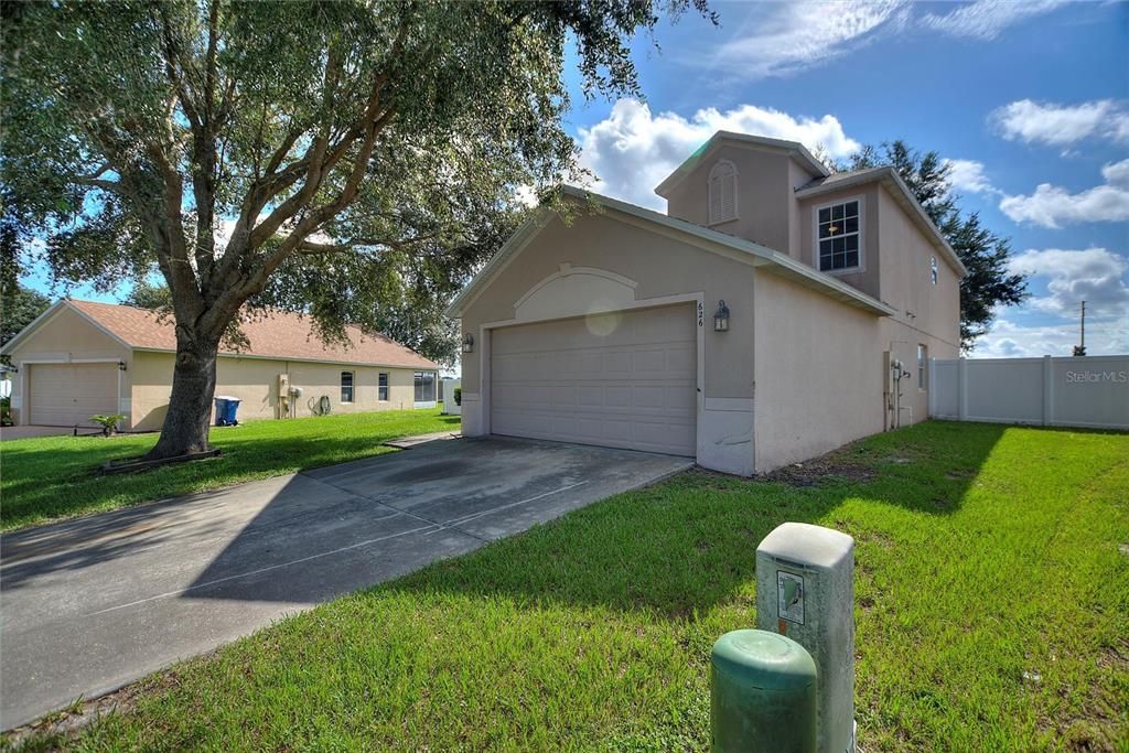 Active With Contract: $305,000 (4 beds, 2 baths, 2045 Square Feet)