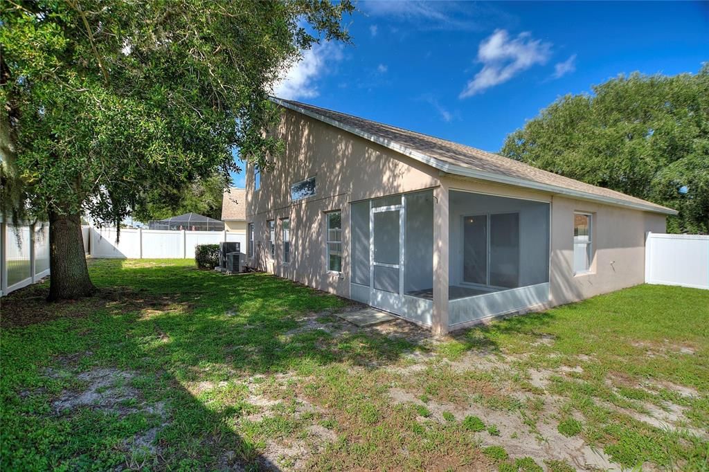 Active With Contract: $305,000 (4 beds, 2 baths, 2045 Square Feet)