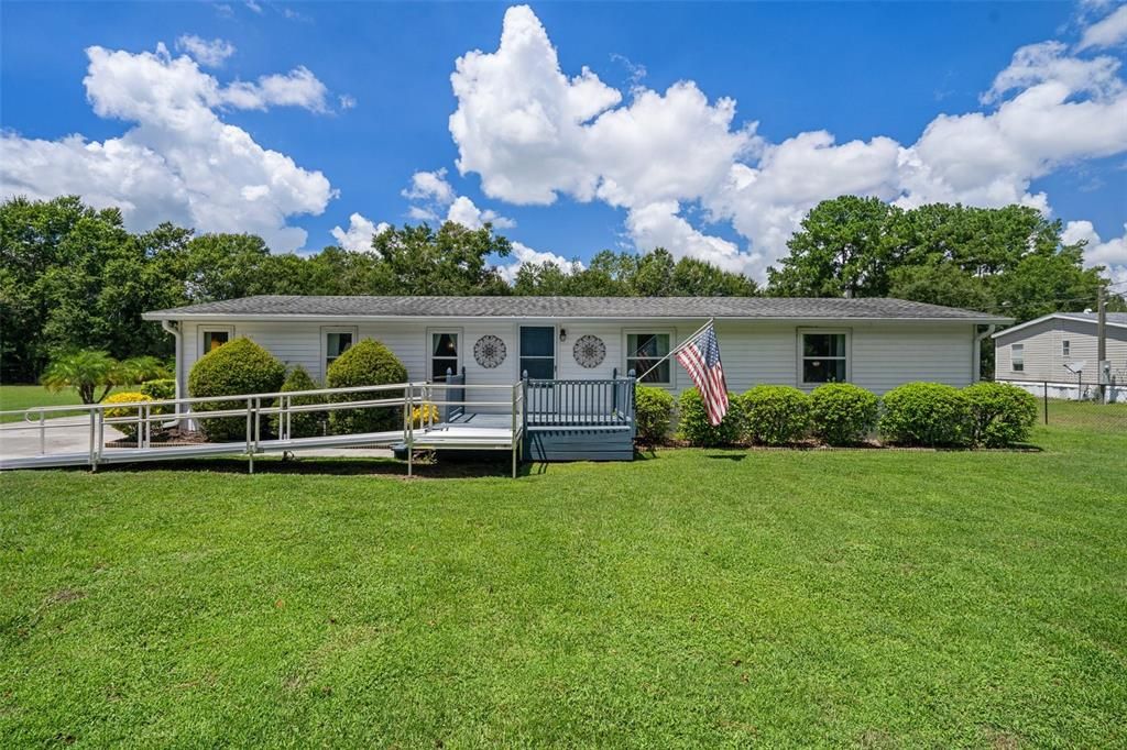 Active With Contract: $278,000 (3 beds, 2 baths, 1620 Square Feet)