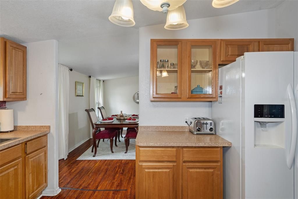 Active With Contract: $278,000 (3 beds, 2 baths, 1620 Square Feet)