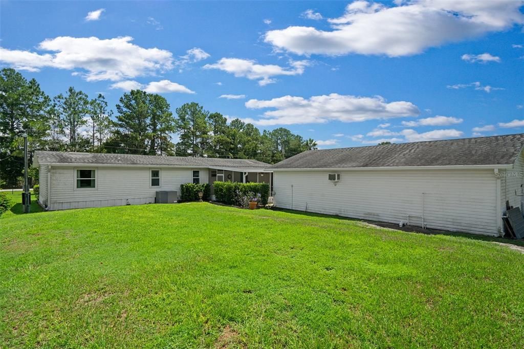 Active With Contract: $278,000 (3 beds, 2 baths, 1620 Square Feet)