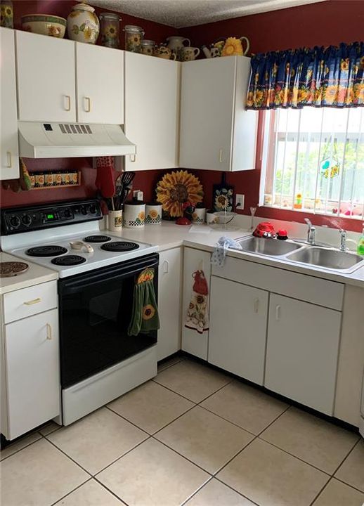 For Sale: $235,000 (2 beds, 2 baths, 1113 Square Feet)