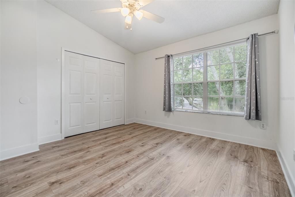 For Sale: $265,000 (2 beds, 2 baths, 1184 Square Feet)