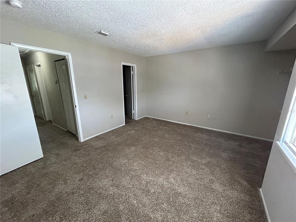 For Sale: $175,000 (2 beds, 1 baths, 1214 Square Feet)