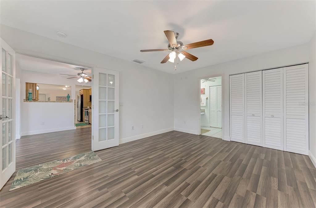 For Sale: $449,900 (3 beds, 2 baths, 1787 Square Feet)