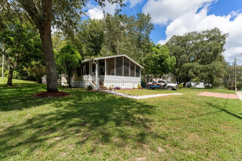 Active With Contract: $192,000 (3 beds, 2 baths, 1564 Square Feet)