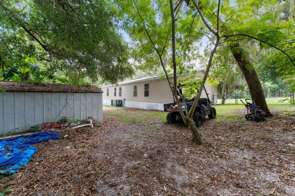 Active With Contract: $192,000 (3 beds, 2 baths, 1564 Square Feet)