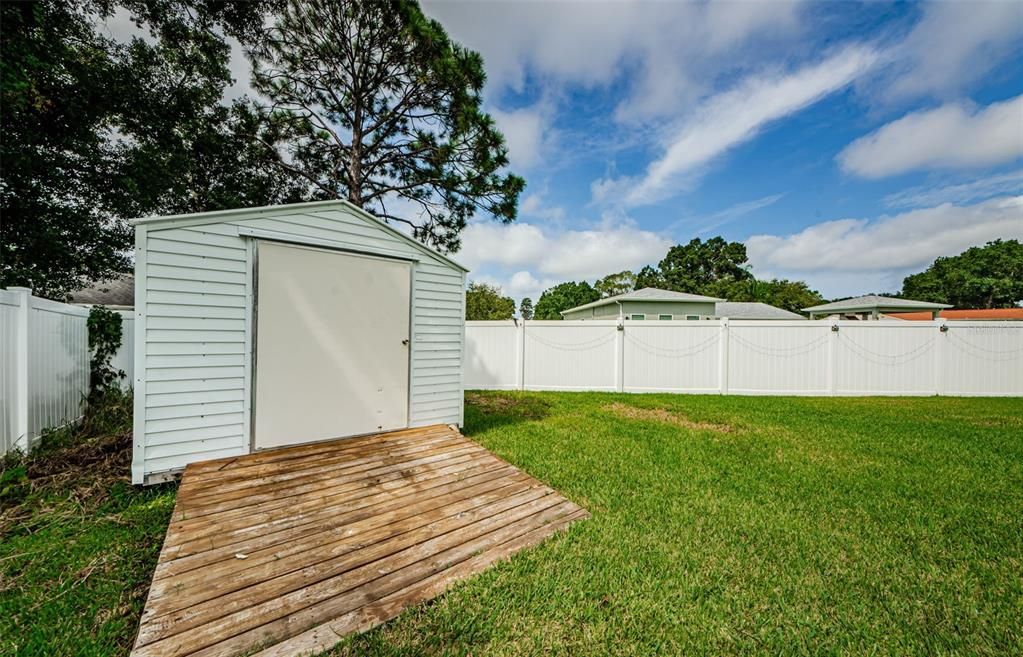 For Sale: $600,000 (3 beds, 2 baths, 1924 Square Feet)