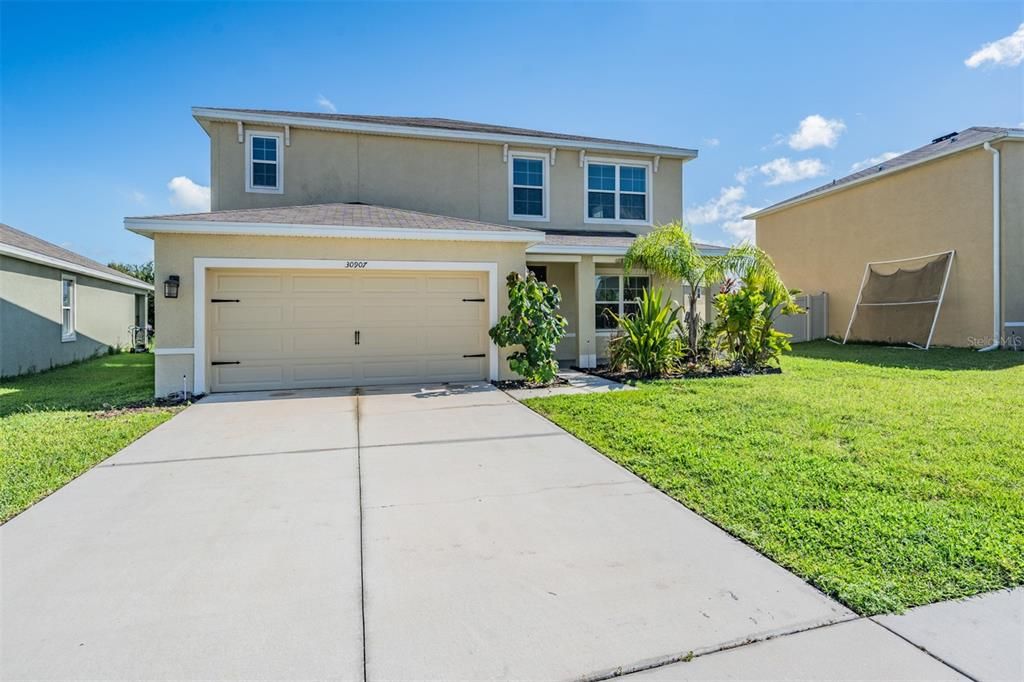 Active With Contract: $3,200 (5 beds, 2 baths, 2823 Square Feet)