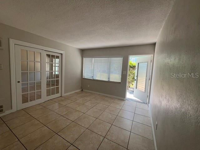 For Sale: $239,000 (1 beds, 1 baths, 528 Square Feet)