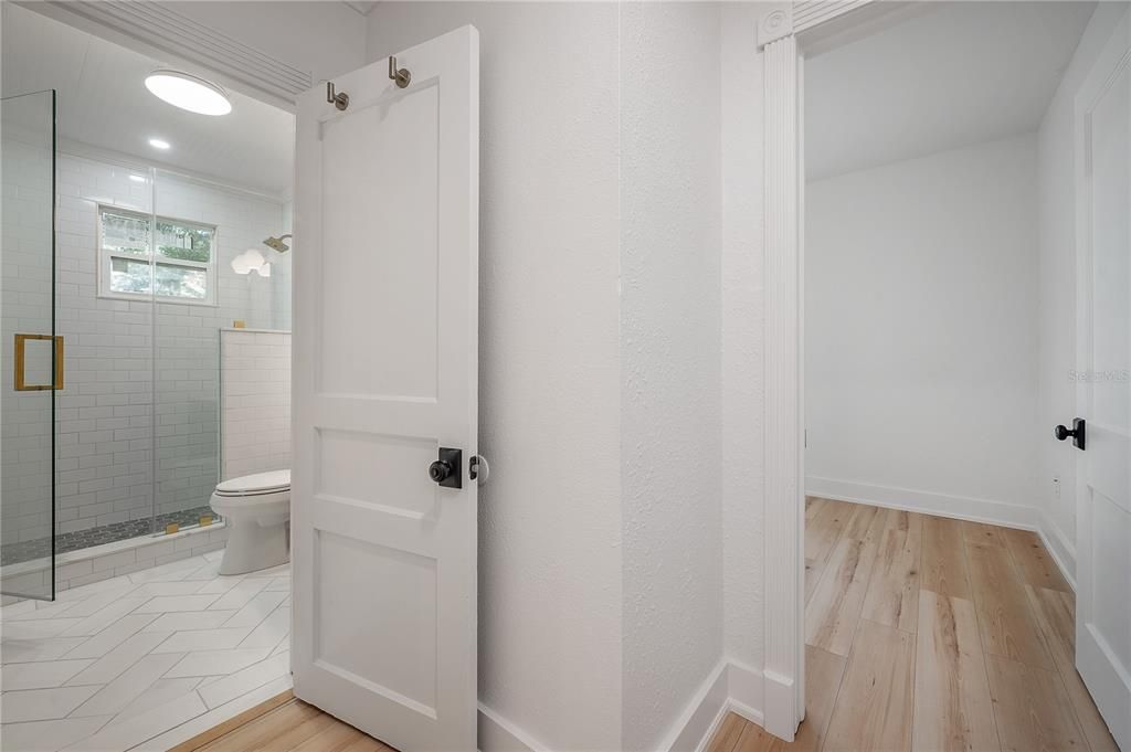 UNIT 319 - BATHROOM