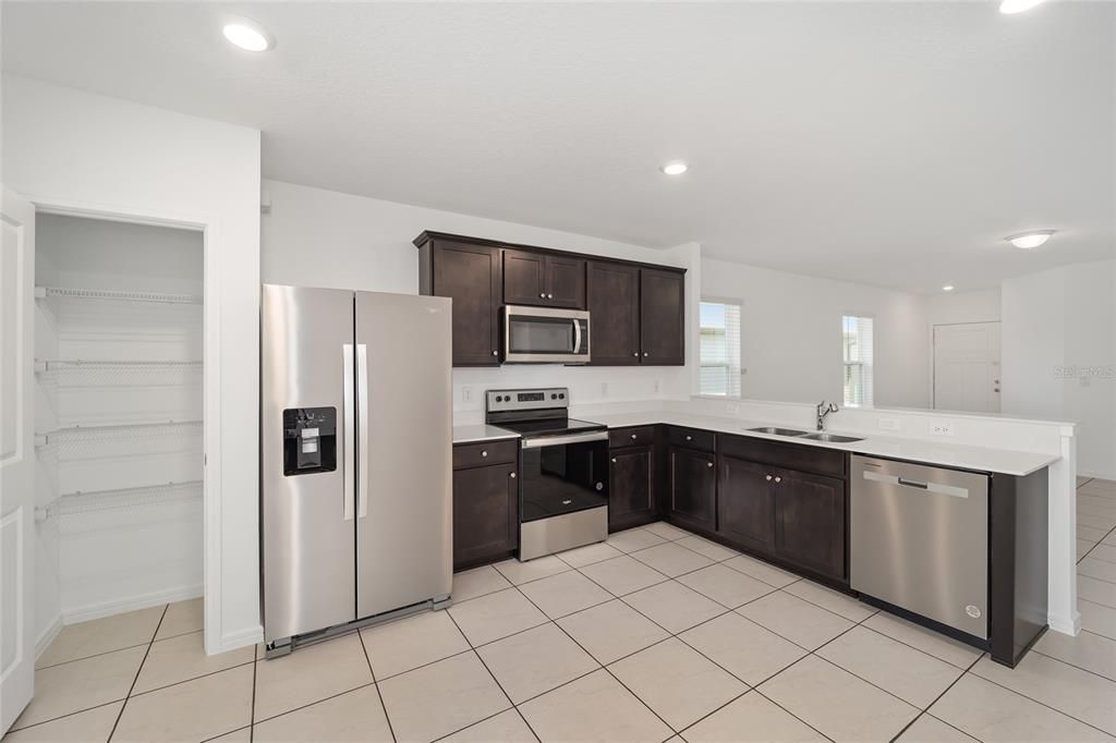 For Sale: $304,900 (3 beds, 2 baths, 1260 Square Feet)