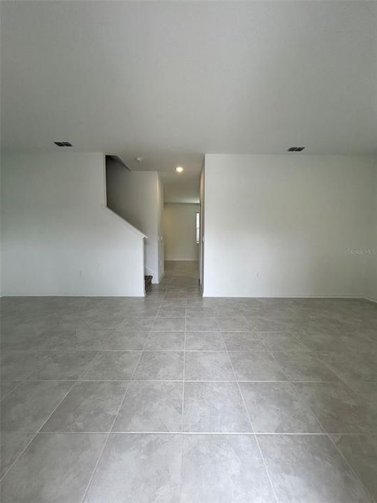 For Rent: $2,450 (3 beds, 2 baths, 1755 Square Feet)