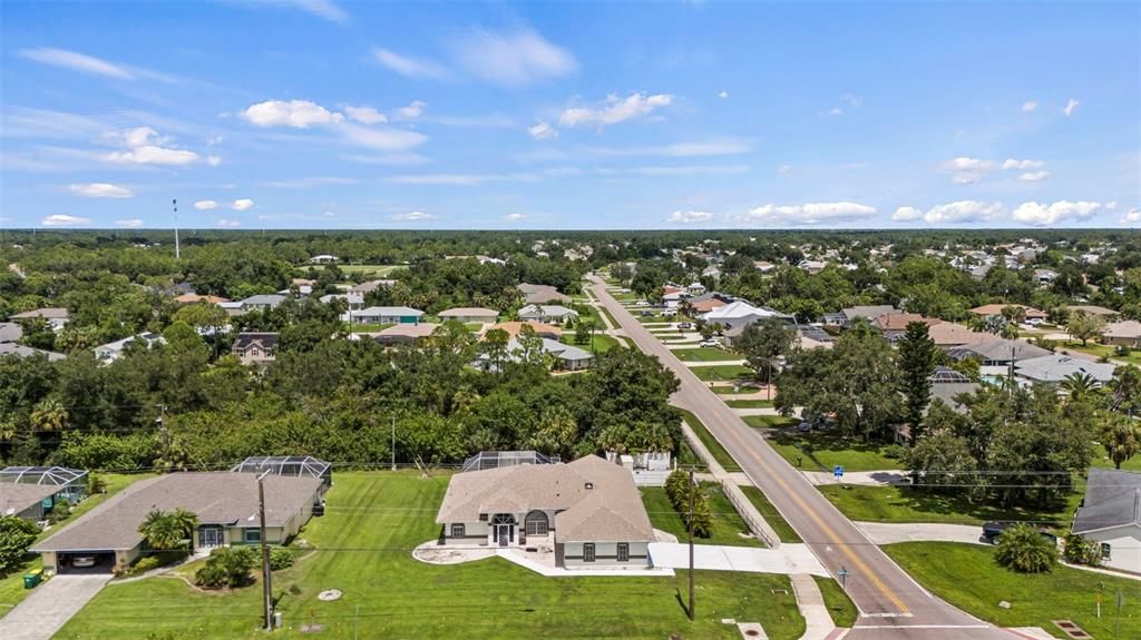 Active With Contract: $385,000 (3 beds, 2 baths, 2000 Square Feet)