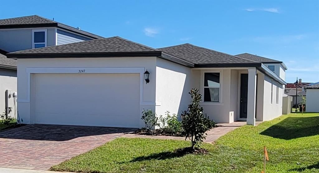 Active With Contract: $2,200 (4 beds, 2 baths, 1687 Square Feet)