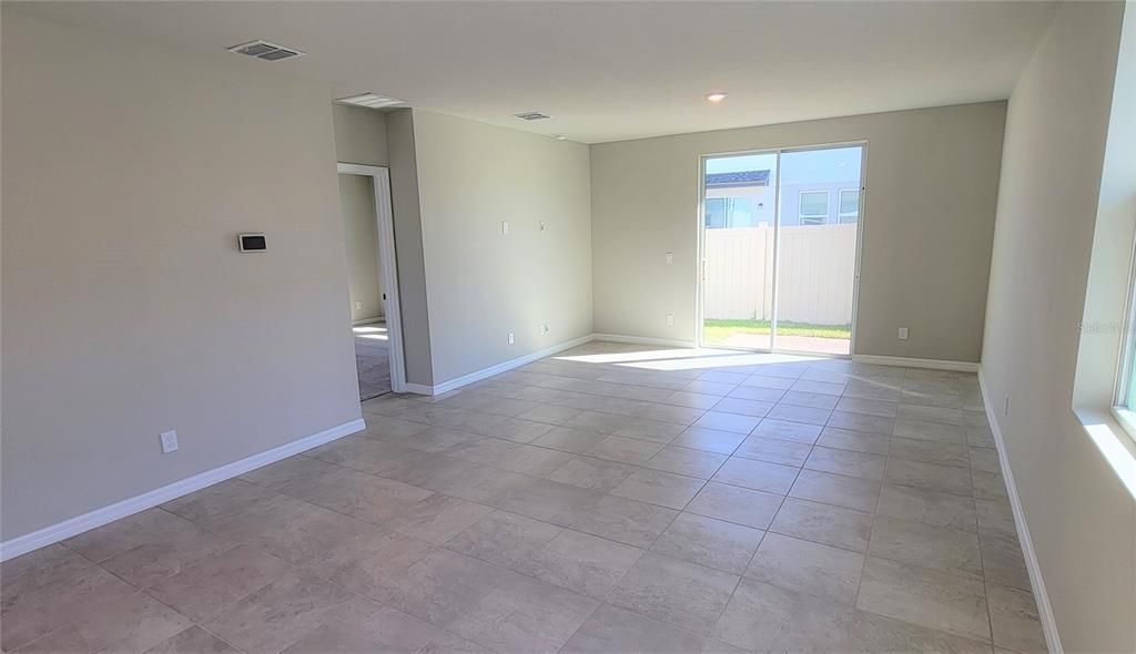 Active With Contract: $2,200 (4 beds, 2 baths, 1687 Square Feet)