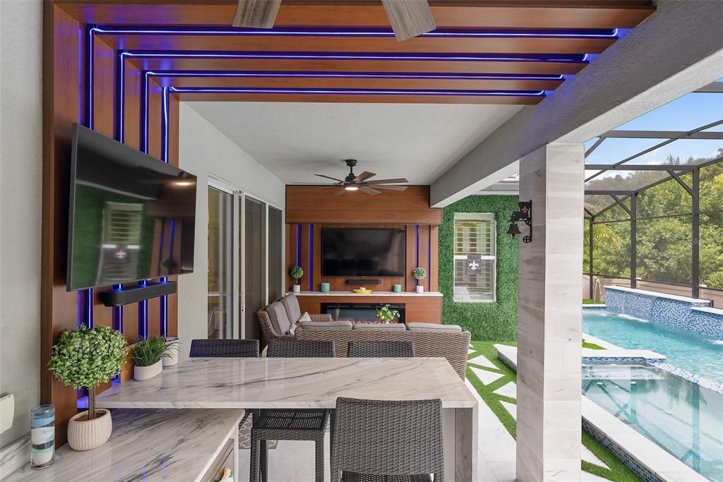 Florida outdoor living room