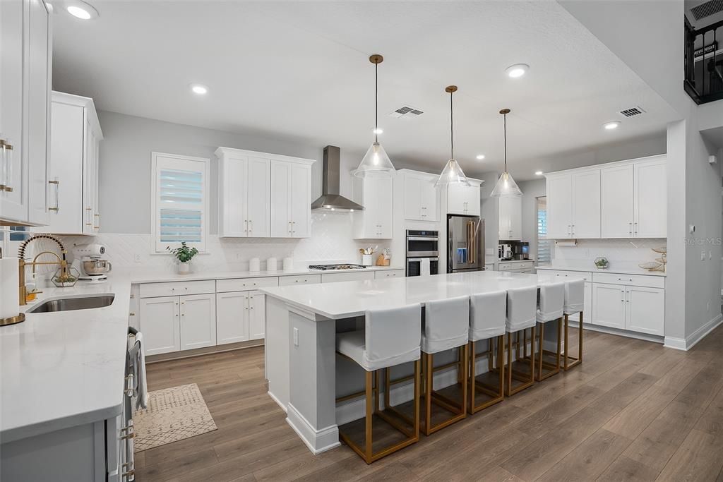 Kitchen with large island